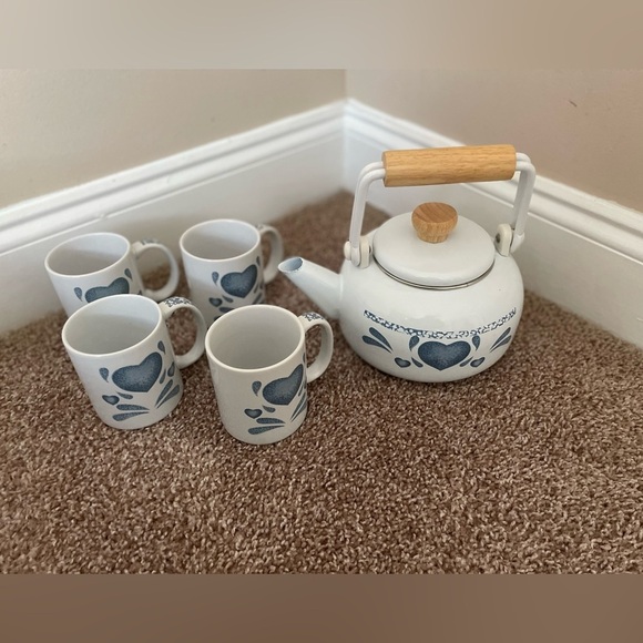Hometrends Vintage Blue Hearts Teakettle and Mug Set - Picture 1 of 4